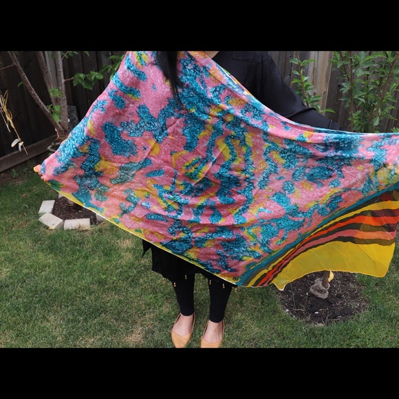 Handmade china silk scarf - Picture 1 of 3